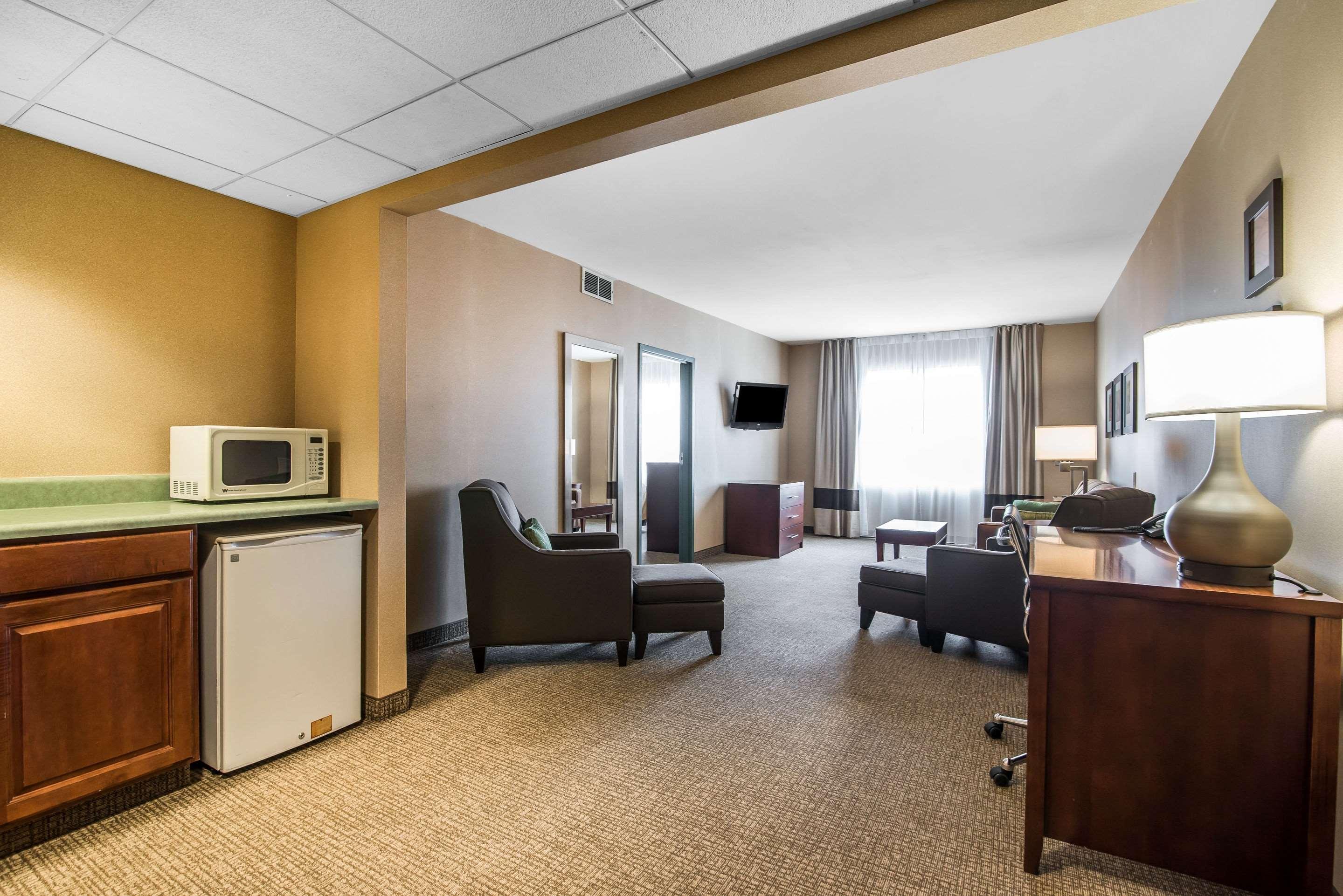 Quality Inn & Suites Towanda Экстерьер фото
