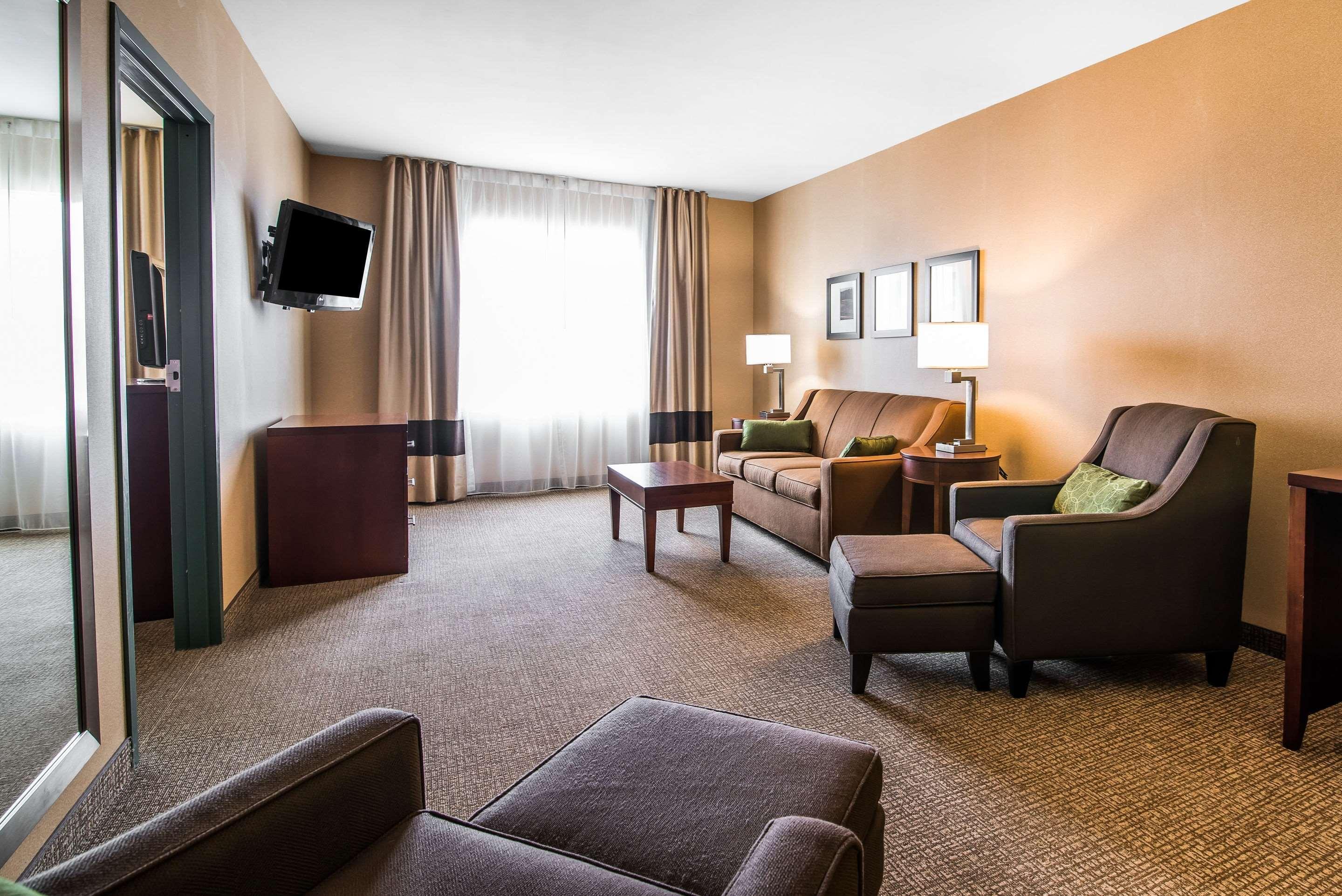 Quality Inn & Suites Towanda Экстерьер фото
